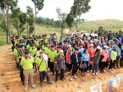 ปลูกป่าให้ช้าง เขตรักษาพันธ์สัตว์ป่าภูหลวง 23 ส.ค. 57