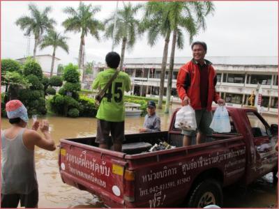 สถานการณ์น้ำท่วมช่างยนต์ 2554