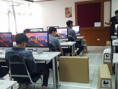 60-คณะกรรมการตรวจรับครุภัณฑ์ เครื่อง Mac (29 ส.ค. 60)